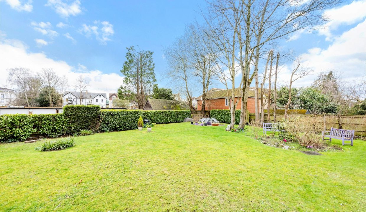 Reigate Hill, Reigate, RH2 9NF Robert Leech