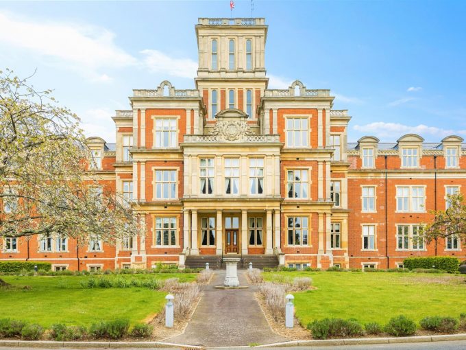 Reigate Properties For Sale Robert Leech