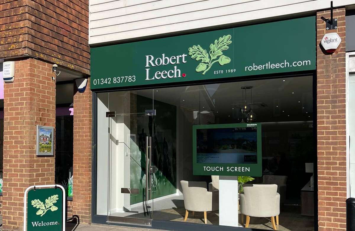 Robert Leech Your Trusted Estate Agent Partner