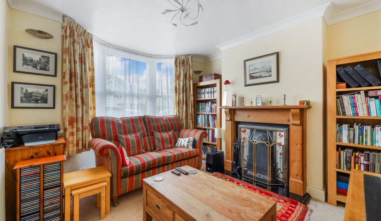 Reigate, Surrey, RH2 8JE Robert Leech