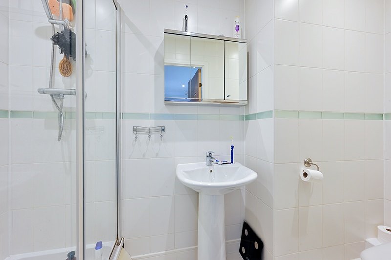 The Hollies, Oxted RH8 Robert Leech