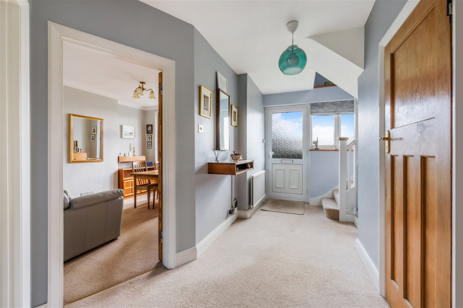 Broadhurst Gardens, Reigate, RH2 8AW Robert Leech