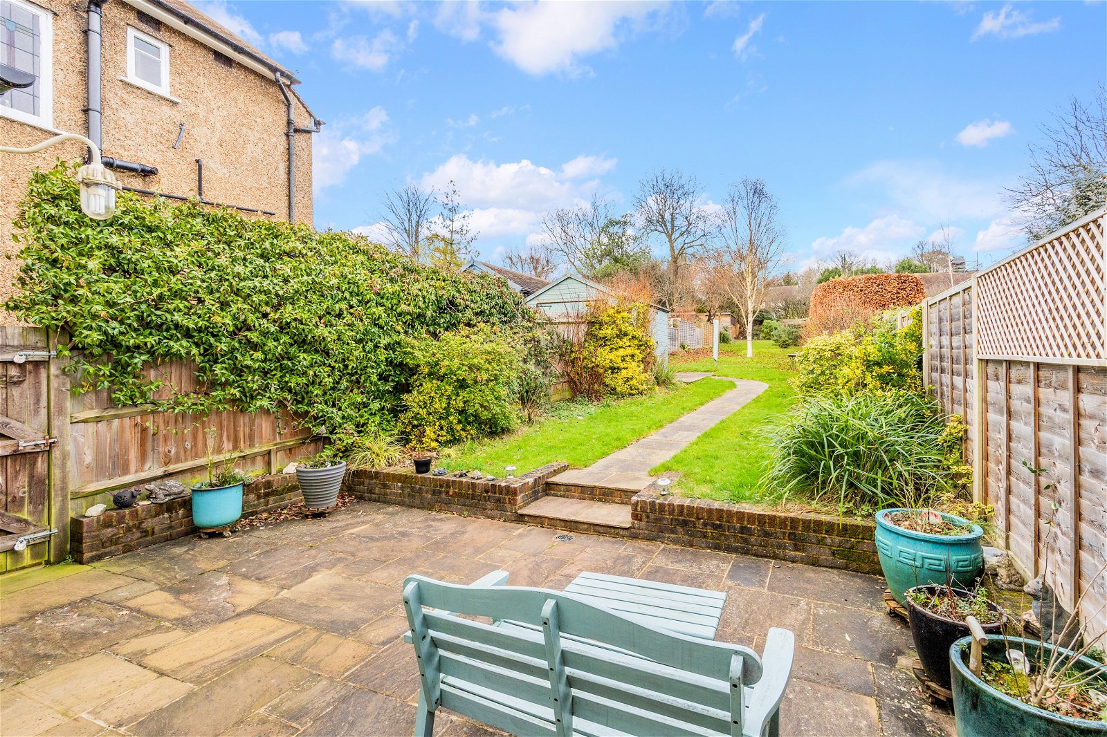 Broadhurst Gardens, Reigate, RH2 8AW Robert Leech