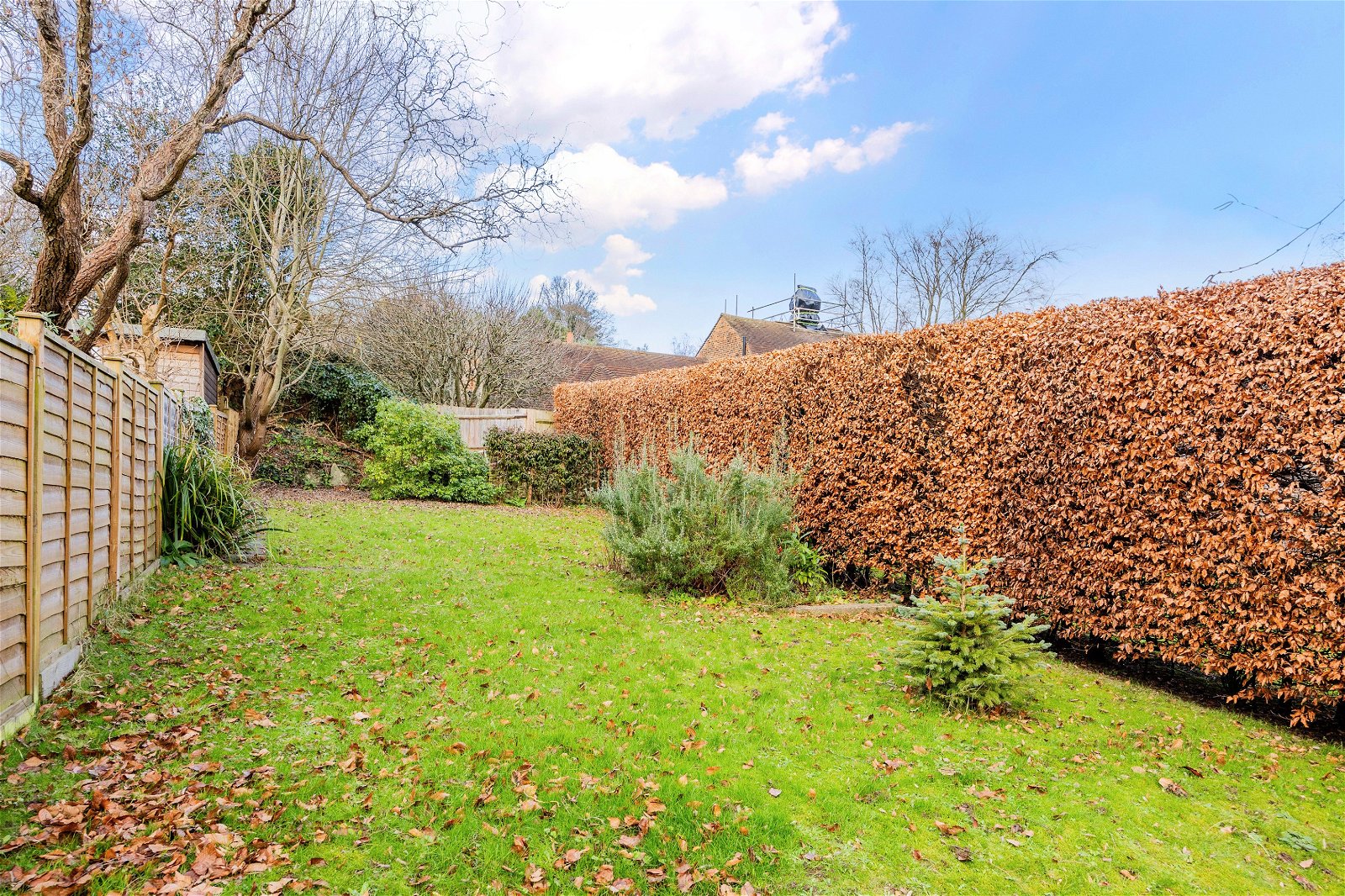 Broadhurst Gardens, Reigate, RH2 8AW Robert Leech