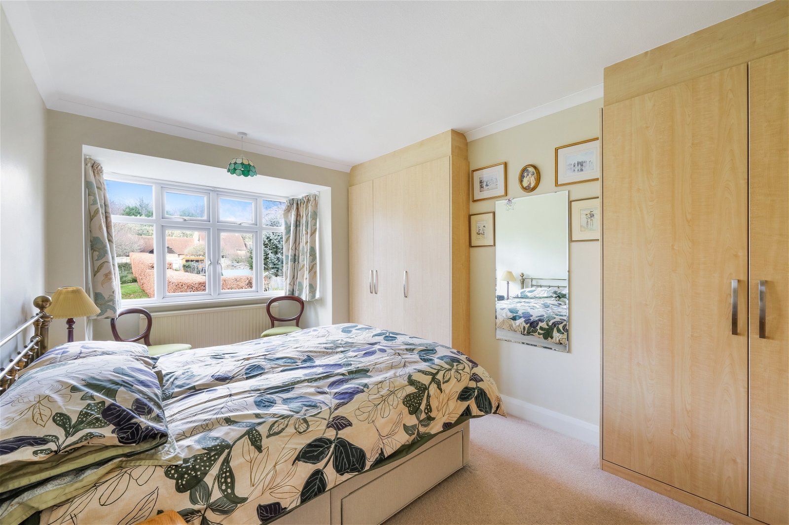 Broadhurst Gardens, Reigate, RH2 8AW Robert Leech