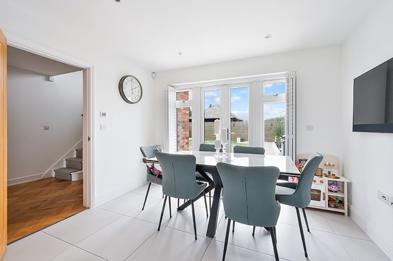 Tillingdown Park, CR3 7JA Robert Leech