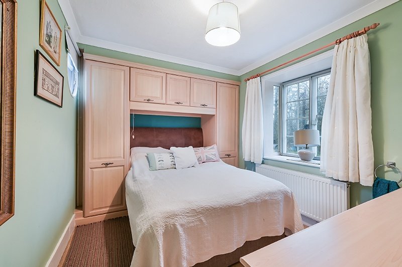 Godstone Road, Oxted, RH8 Robert Leech