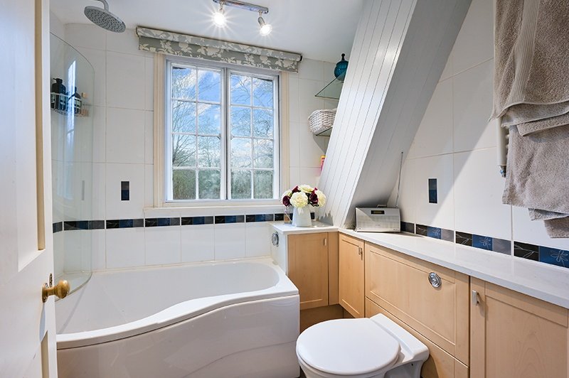 Godstone Road, Oxted, RH8 Robert Leech