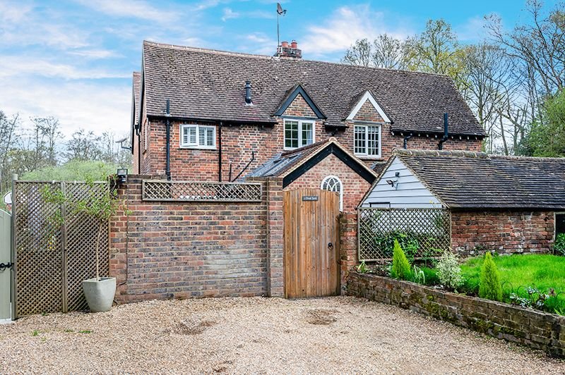 The Enterdent, Godstone, RH9 Robert Leech