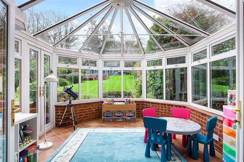 Harestone Valley Road, Caterham, CR3 Robert Leech