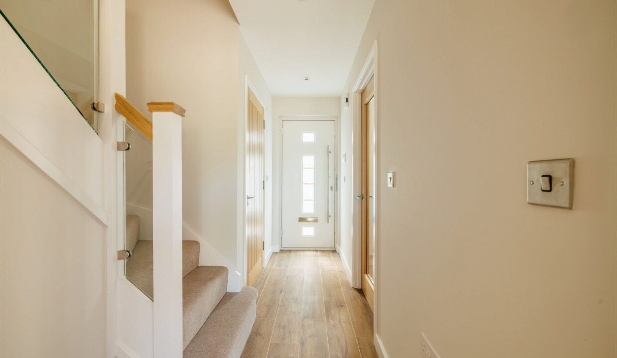 MCUZ8031-HDR_1719310898438