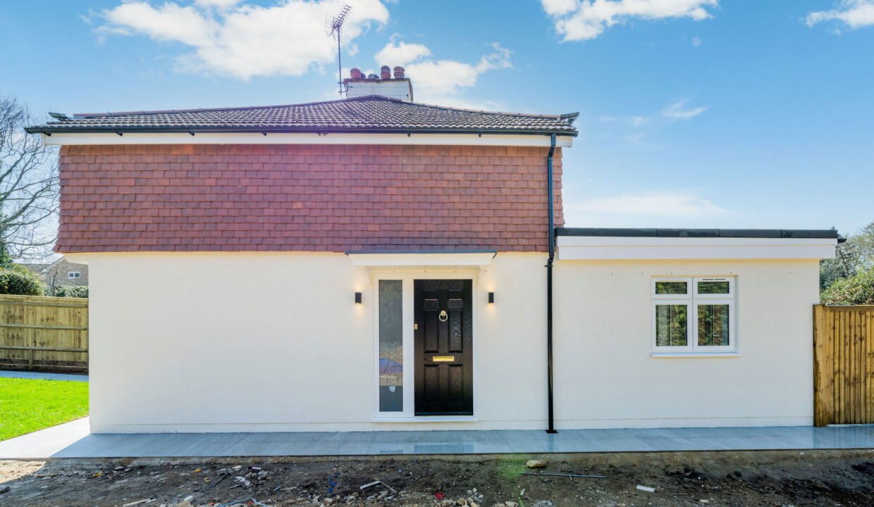 THE-WALDRONS-EXTERNALS-_8-FROM-8_-2_1744700550003