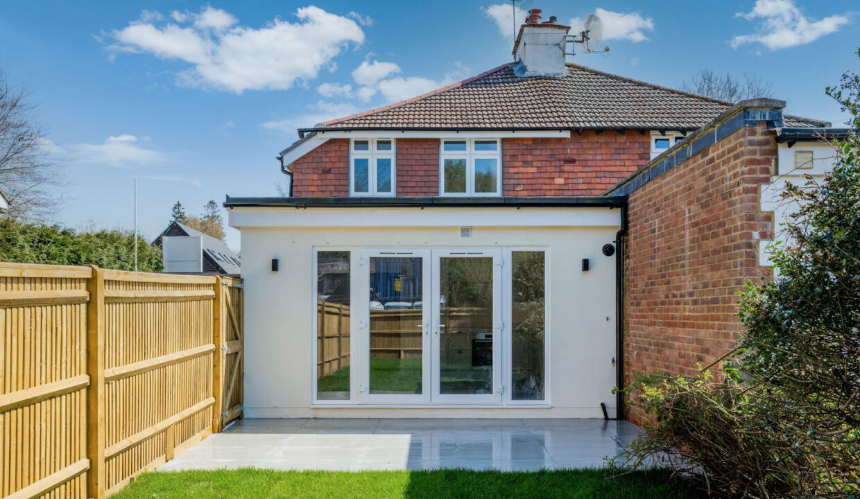 THE-WALDRONS-EXTERNALS-_8-FROM-8_-7_1744700550008