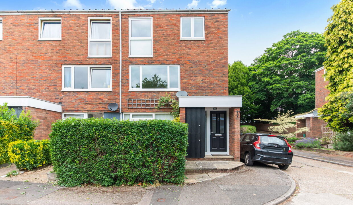 HARRISON-CLOSE_57-_11__1750238605327