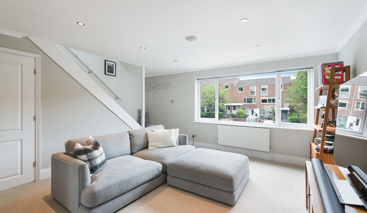 HARRISON-CLOSE_57-_6__1750238641034