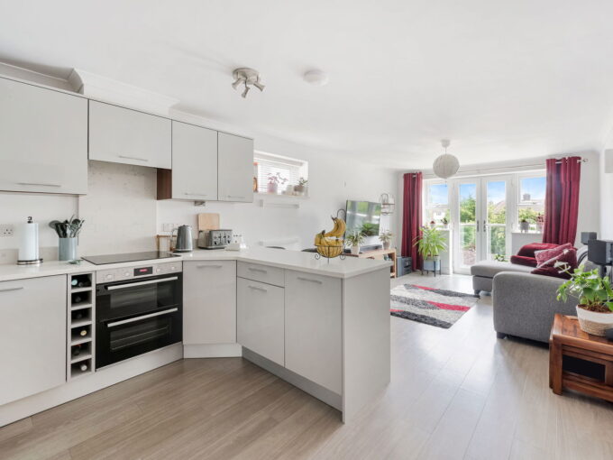 Woodcote House, South Godstone, RH9 8EZ