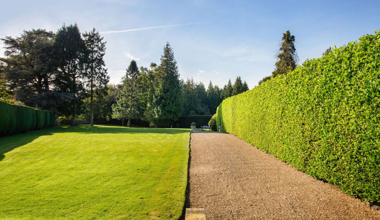 1-Shabden-Park-287567-_38__1752070157732