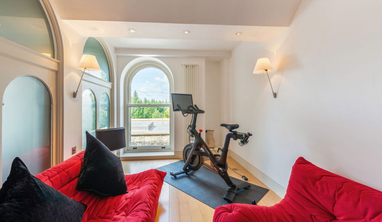 1-Shabden-Park-304440-_27__1752069982167