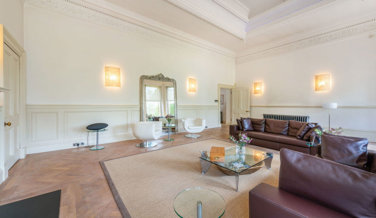 1-Shabden-Park-304440-_3__1752069877521