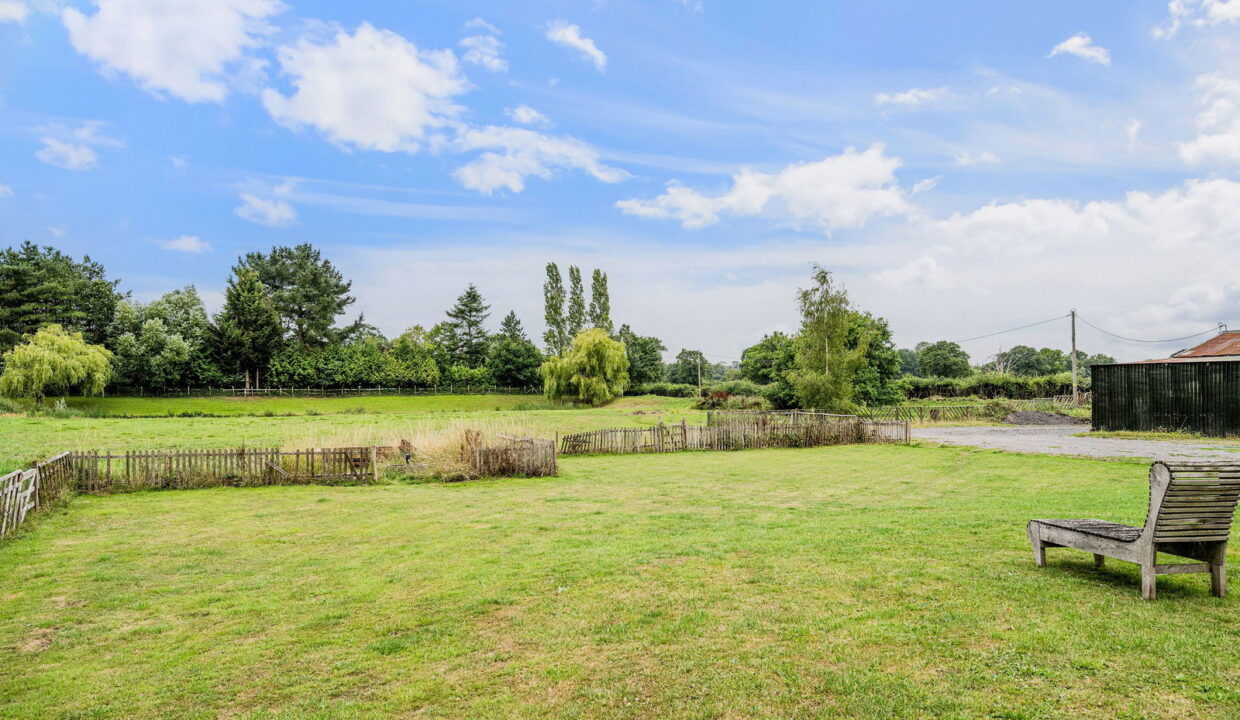 STARLINE-FARM-_10__1753702009558