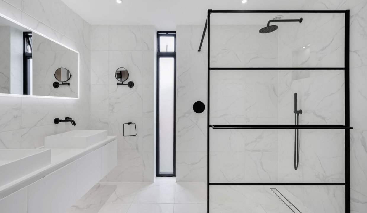 1_-THE-WALDRONS-_31-FROM-49_-11_1755274307485