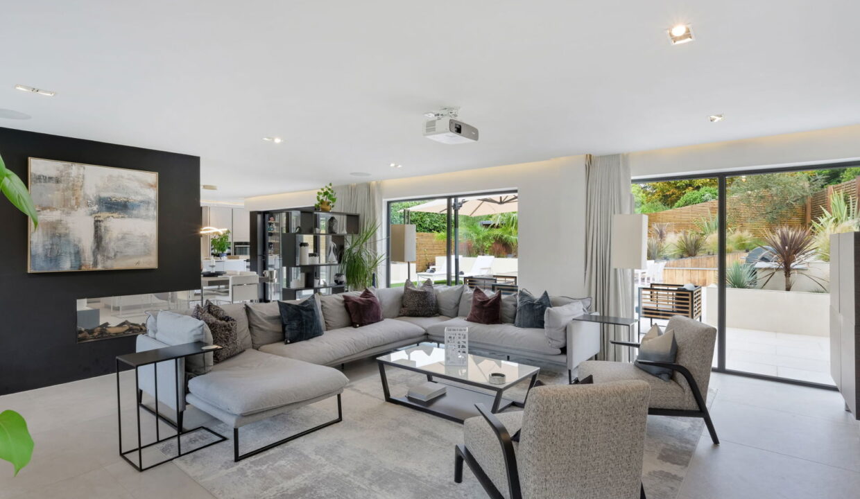 1_-THE-WALDRONS-_31-FROM-49_-24_1755274307490