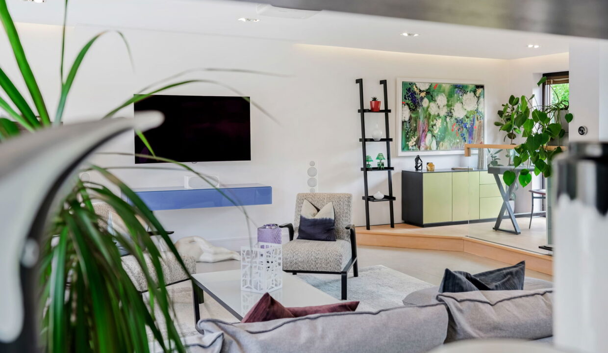 1_-THE-WALDRONS-_31-FROM-49_-27_1755274307492