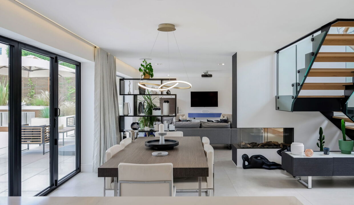 1_-THE-WALDRONS-_31-FROM-49_-36_1755274307495