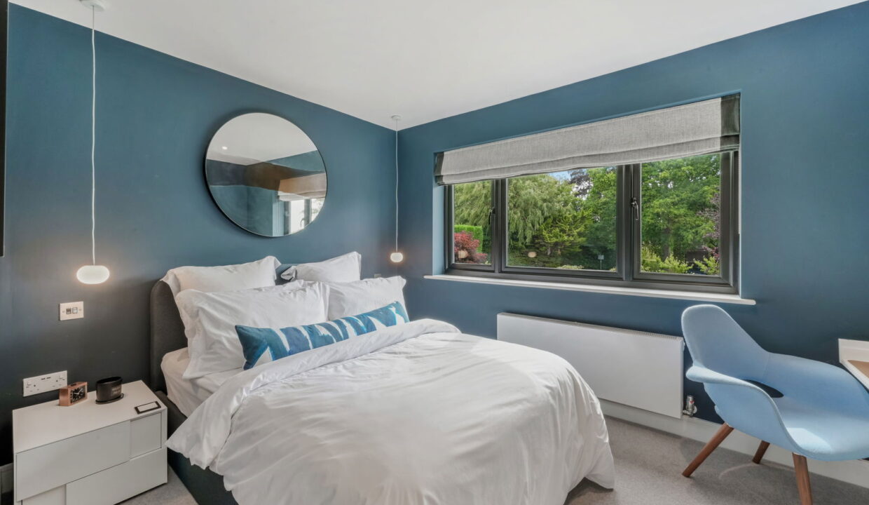 1_-THE-WALDRONS-_31-FROM-49_-5_1755274307502