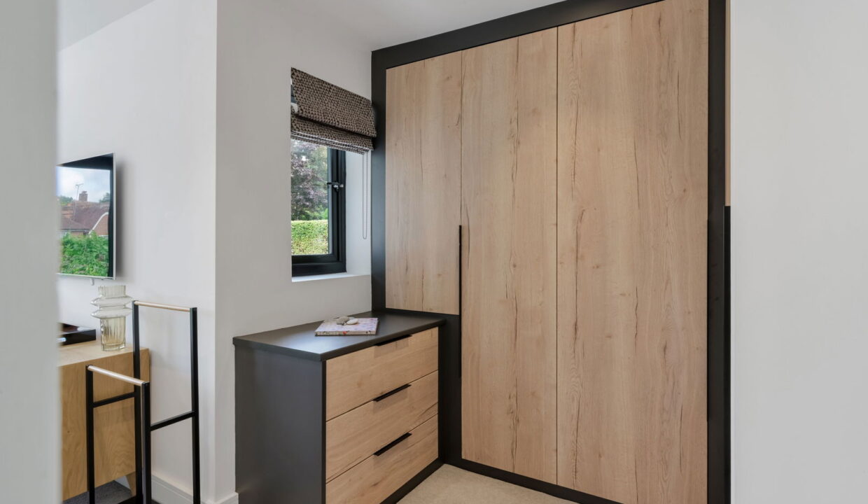 1_-THE-WALDRONS-_31-FROM-49_-9_1755274307504