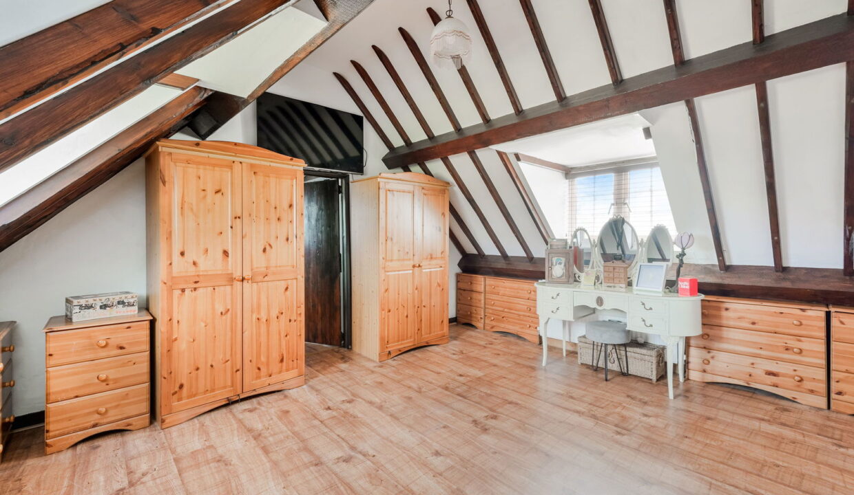 EAT-FORT-COTTAGE-_11__1754487858761