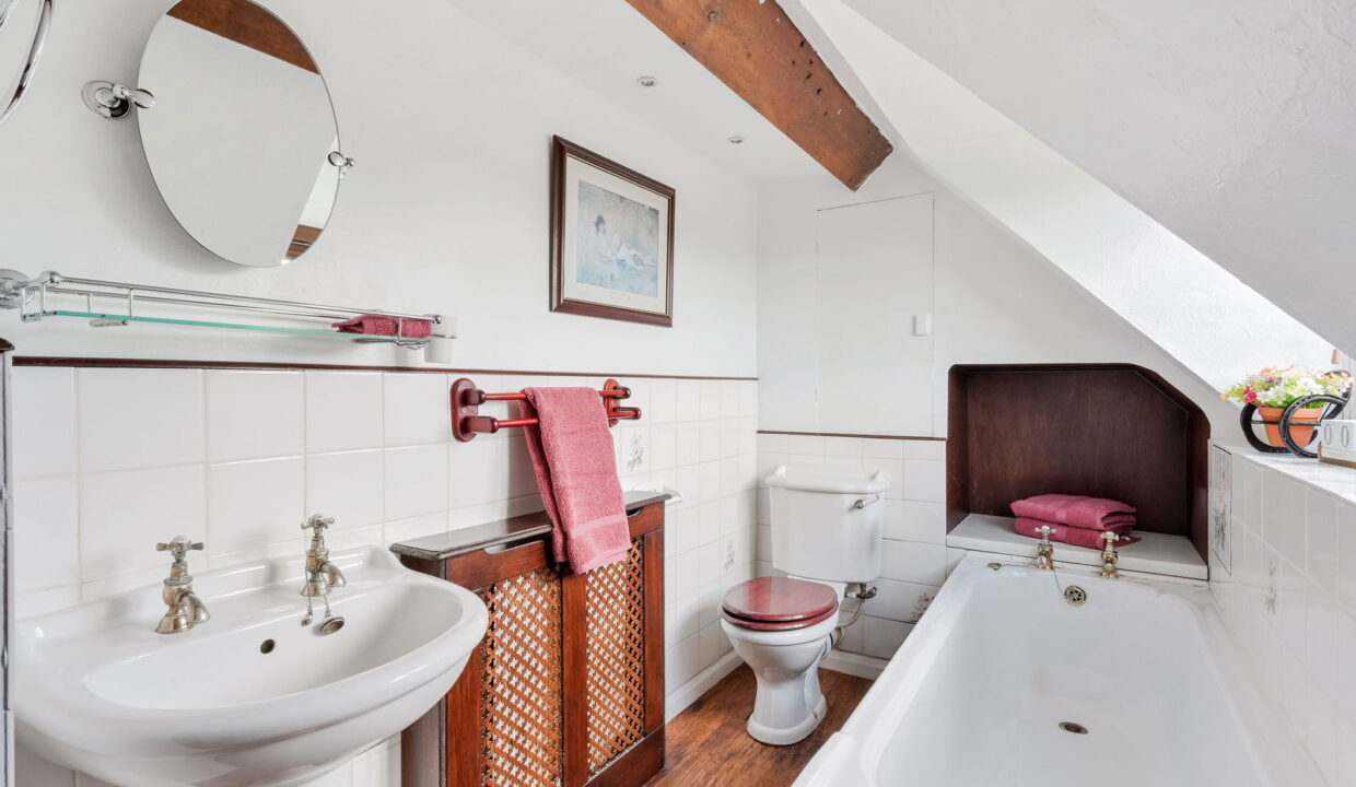 EAT-FORT-COTTAGE-_15__1754487858763