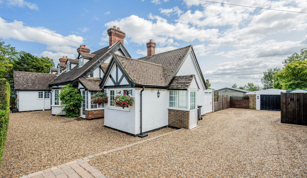 EAT-FORT-COTTAGE-_9__1754487858759