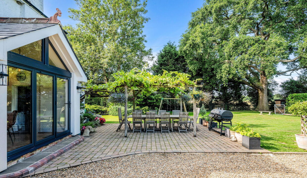 END-HOUSE-_2__1754909967827