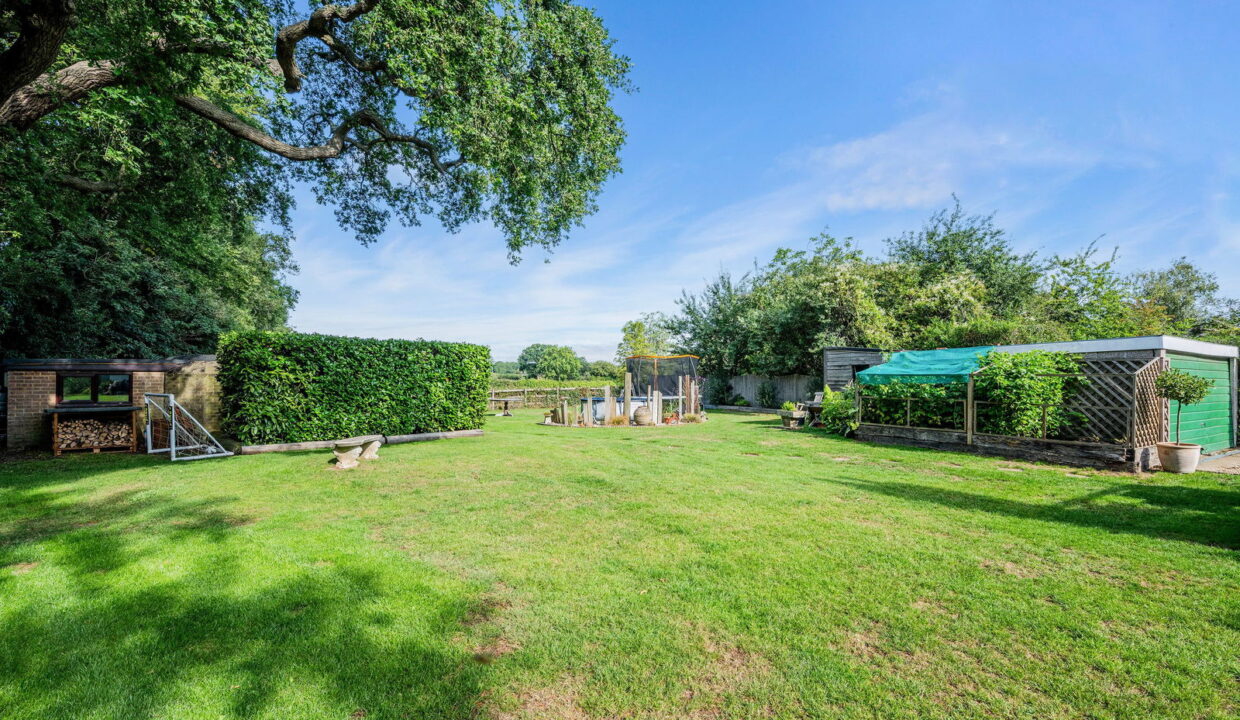 END-HOUSE-_3__1754909967831