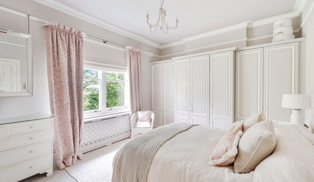 END-HOUSE-_3__1755256838830