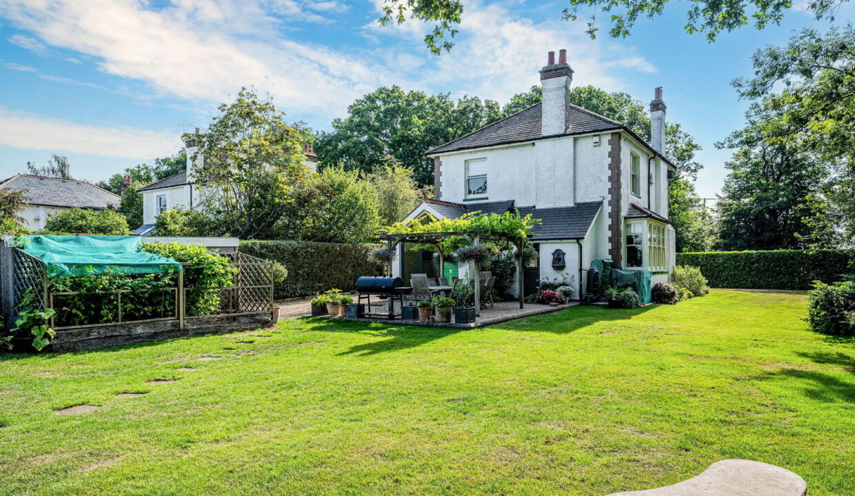 END-HOUSE-_5__1754909967833