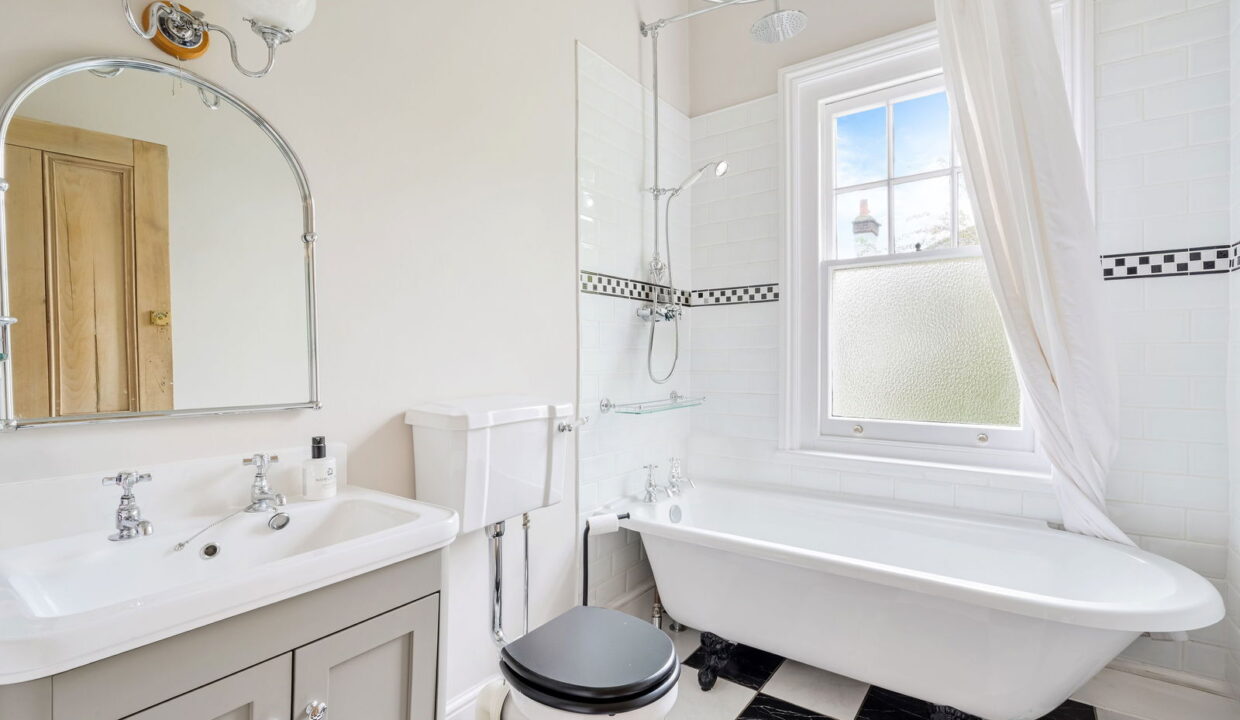 END-HOUSE-_6__1755685264978