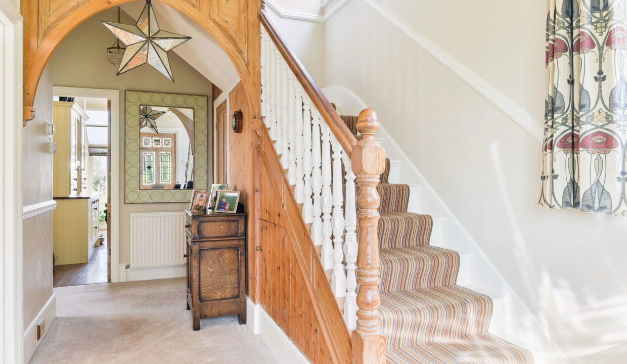 END-HOUSE-_8__1754910050654