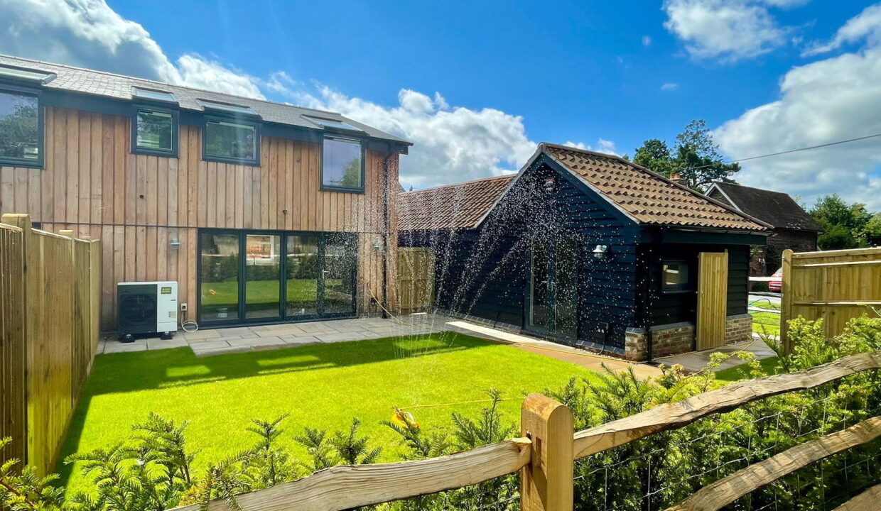 Haybarn-5-gdn_1723917910004