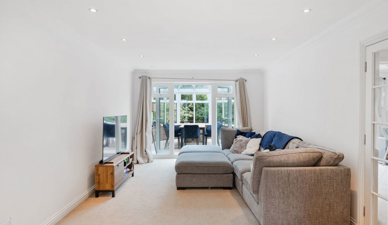 LINCOLNS-MEAD_-73-_13__1755619808483