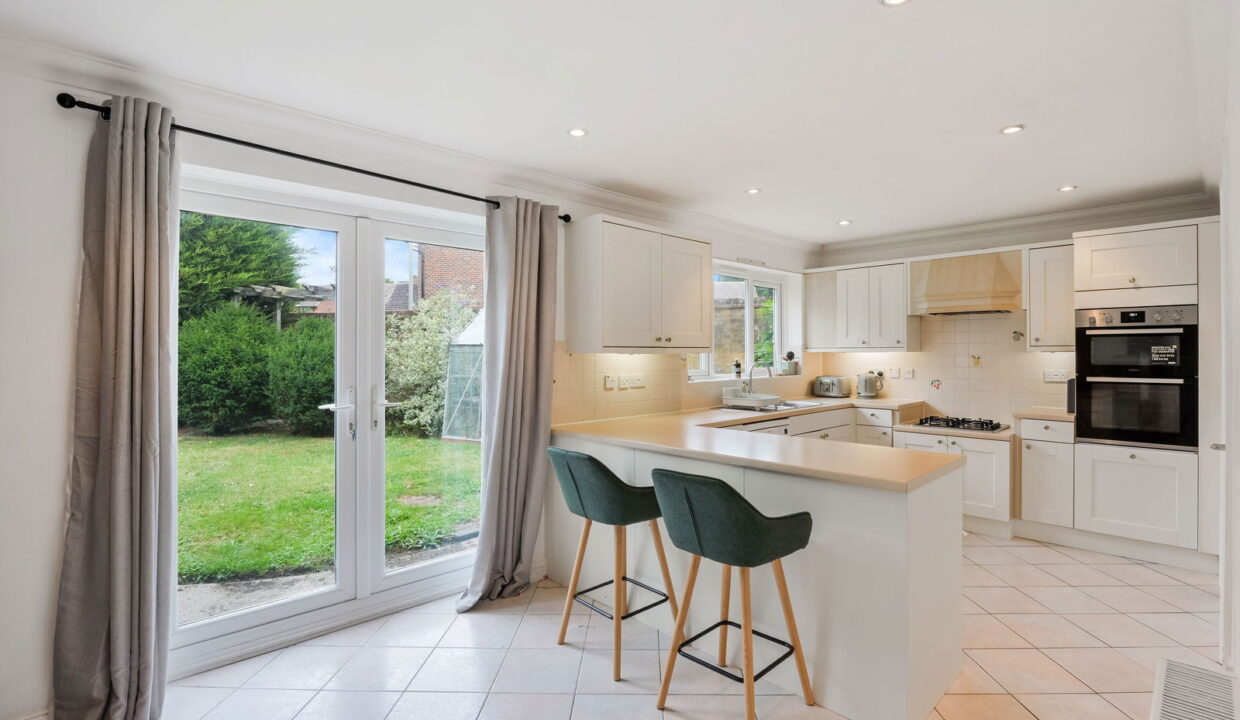 LINCOLNS-MEAD_-73-_14__1755619808484