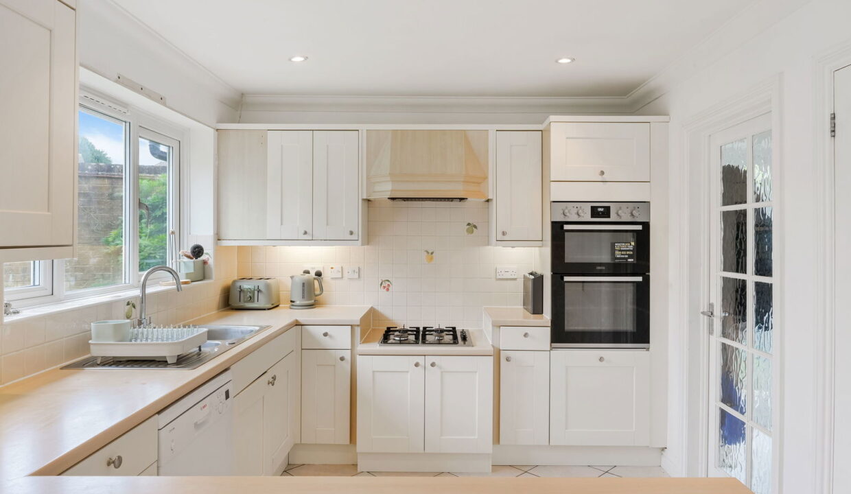 LINCOLNS-MEAD_-73-_15__1755619808484