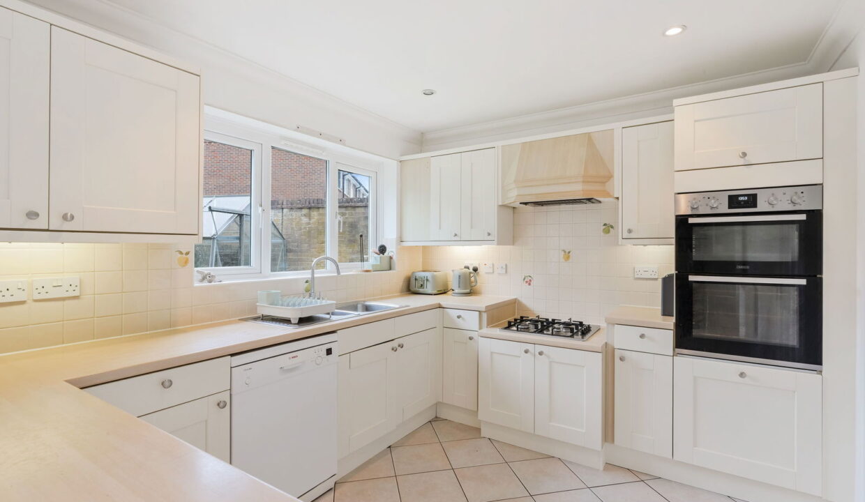 LINCOLNS-MEAD_-73-_16__1755619808485