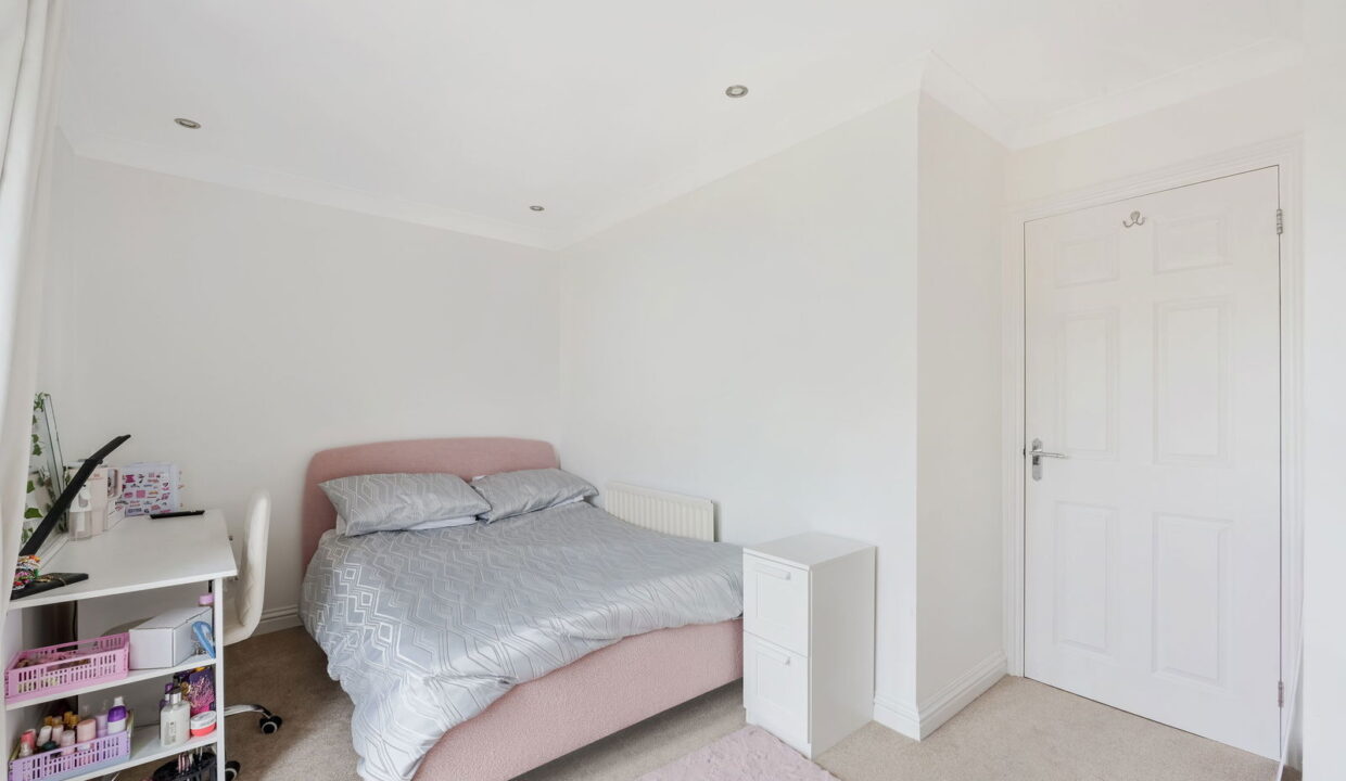 LINCOLNS-MEAD_-73-_24__1755619818761