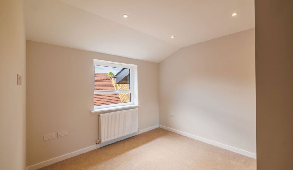 MCUZ7946-HDR_1719304423493