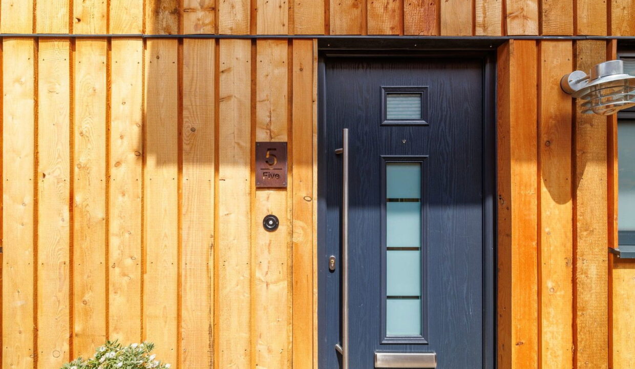 MCUZ8078-HDR_1719305866223