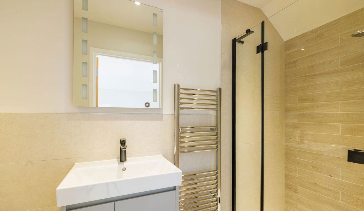 MCUZ8578-HDR_1719573978691