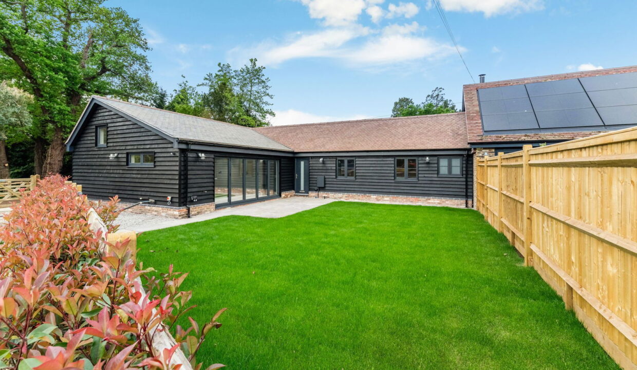 PILGRAMS-YARD-EXTERNALS-4_1747142261109