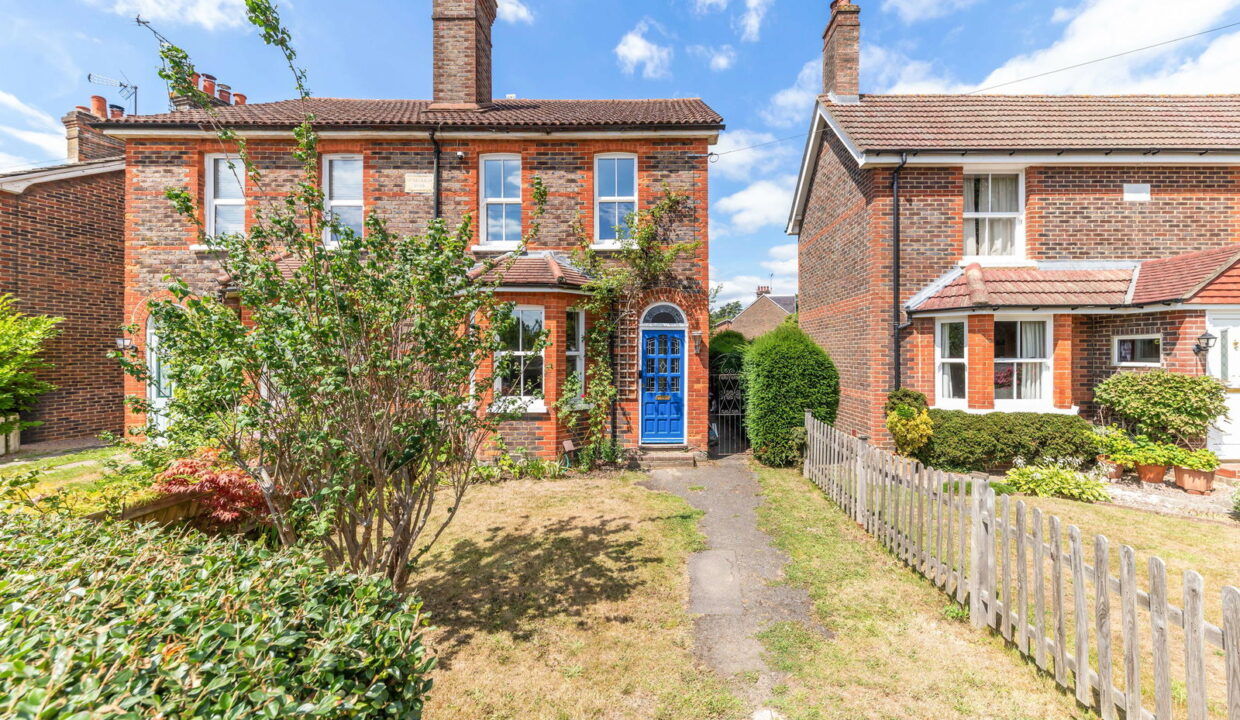 ROSELEIGH-COTTAGES-_16__1752666351533